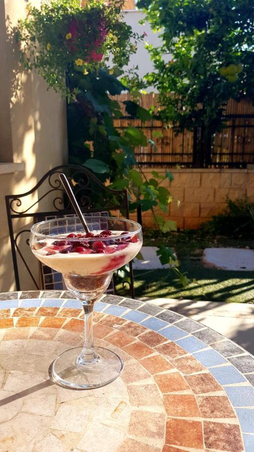צימר רומנטי ואיכותי בפרדס חנה La Baita المظهر الخارجي الصورة